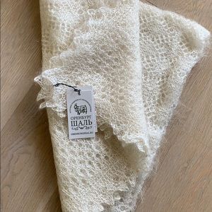 Stunning handmade Russian Orenburg Shawl, new